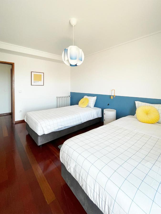 Yellow House Aveiro Smart Tv And Garage Luaran gambar