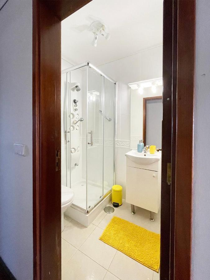 Yellow House Aveiro Smart Tv And Garage Luaran gambar