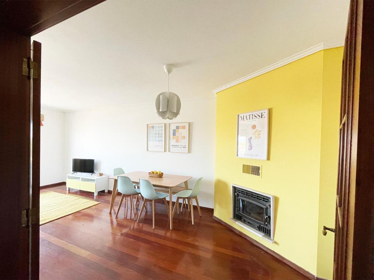 Yellow House Aveiro Smart Tv And Garage Luaran gambar
